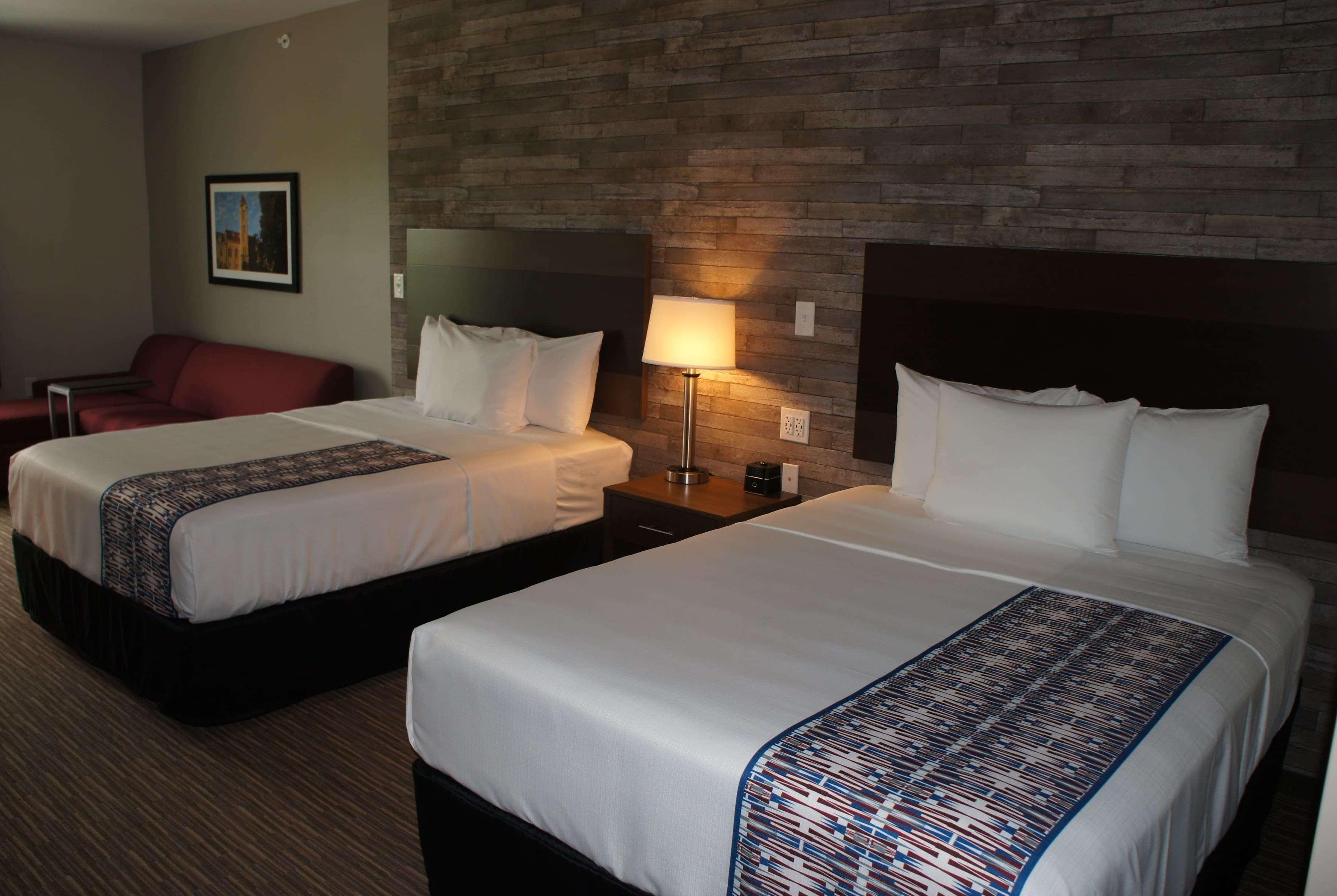La Quinta Inn And Suites By Wyndham Μπλούμινγκτον Εξωτερικό φωτογραφία