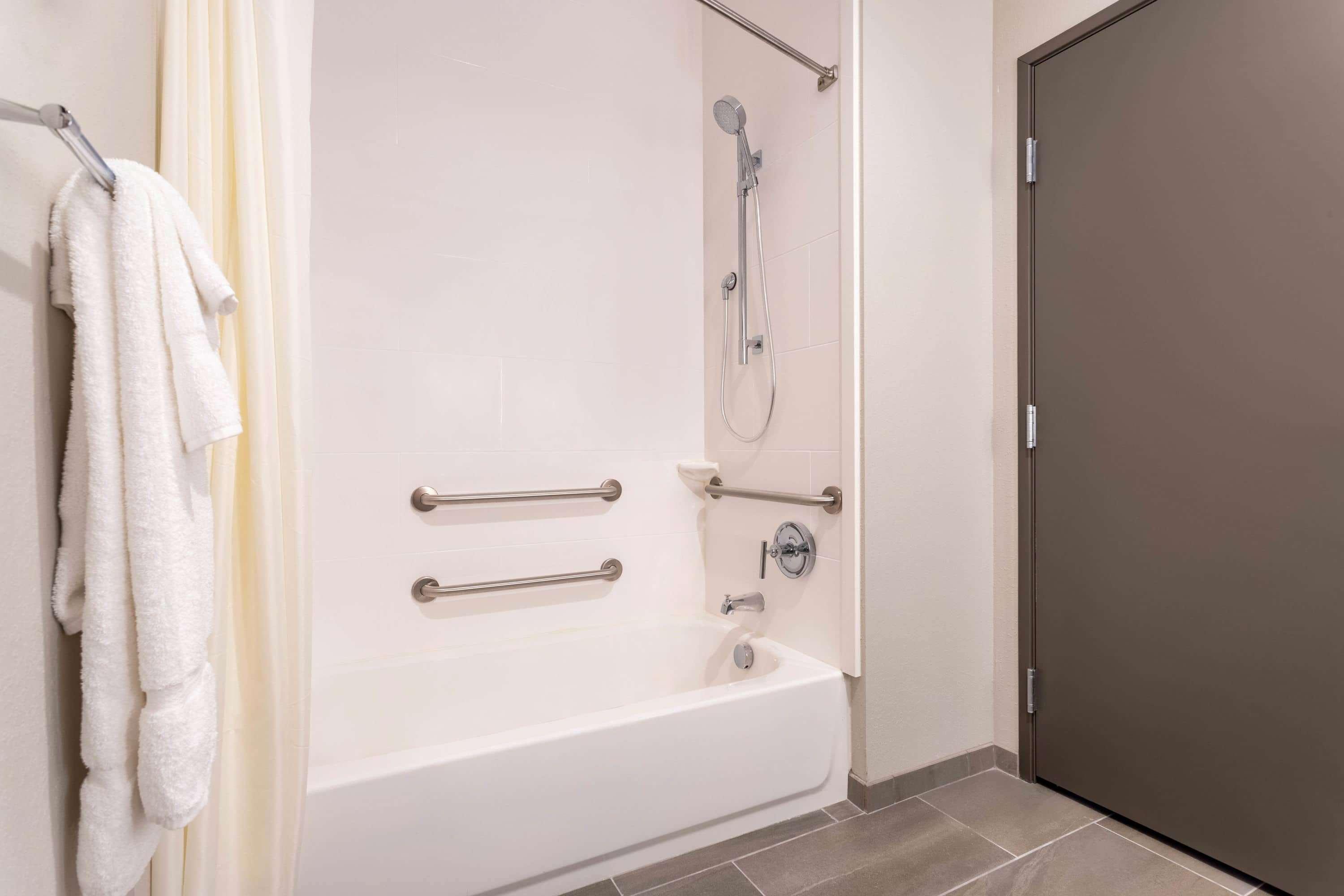 La Quinta Inn And Suites By Wyndham Μπλούμινγκτον Εξωτερικό φωτογραφία