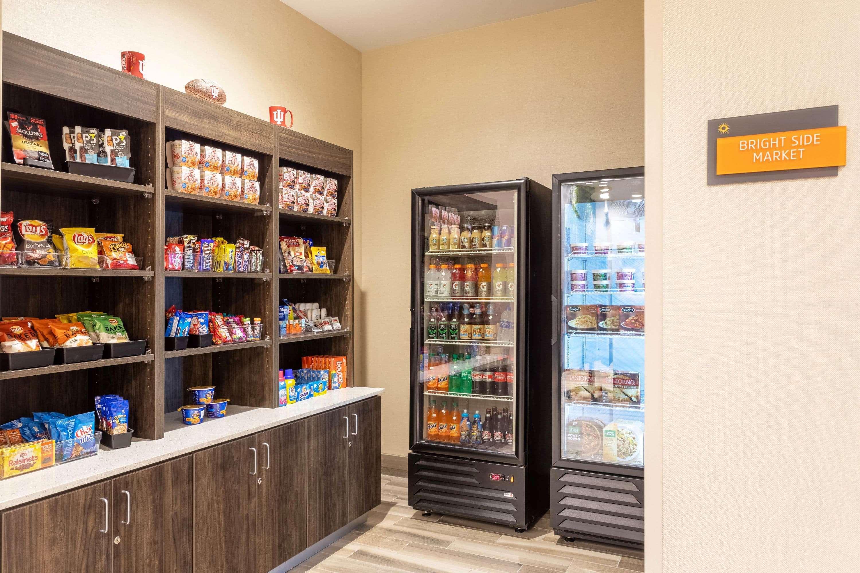 La Quinta Inn And Suites By Wyndham Μπλούμινγκτον Εξωτερικό φωτογραφία