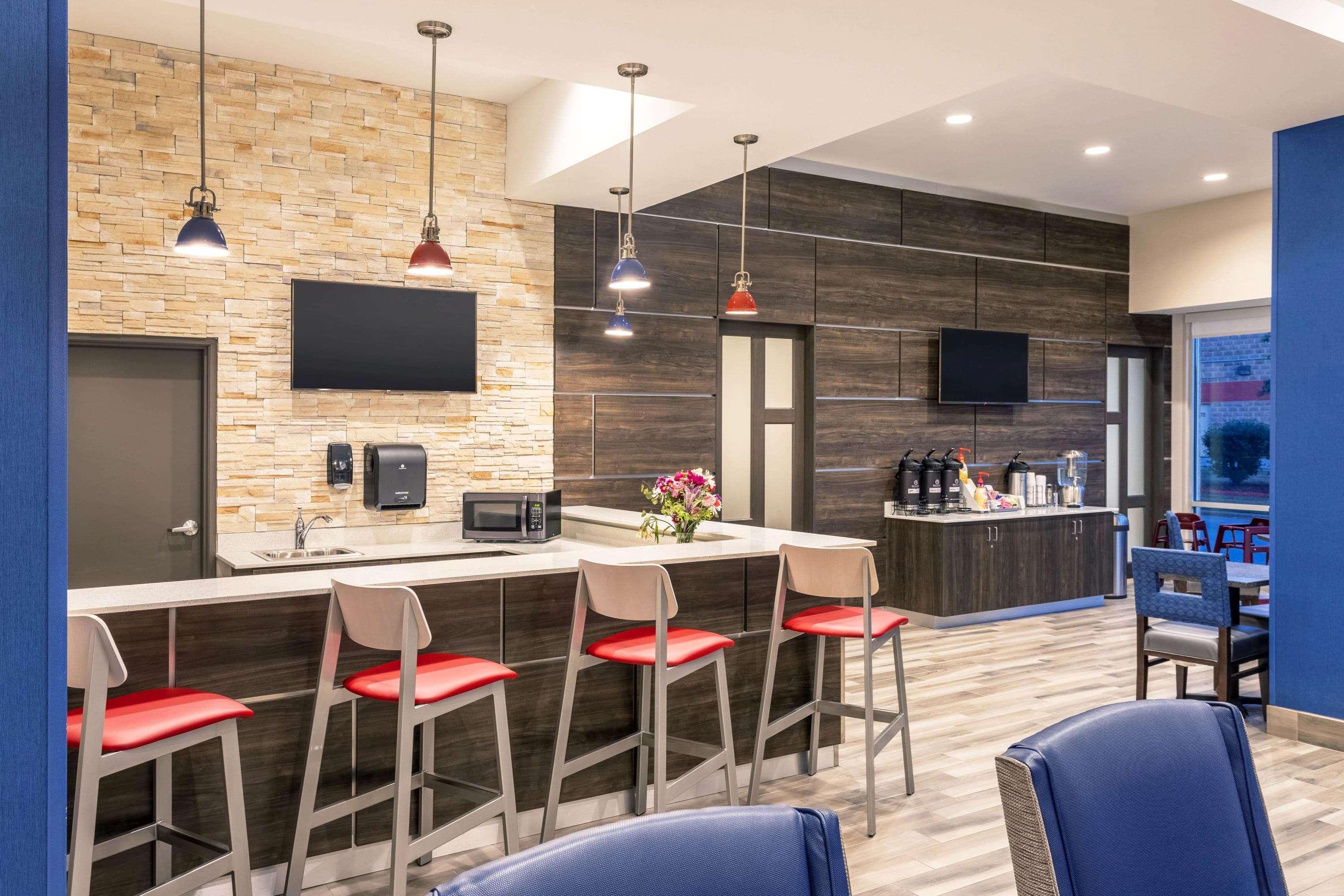 La Quinta Inn And Suites By Wyndham Μπλούμινγκτον Εξωτερικό φωτογραφία